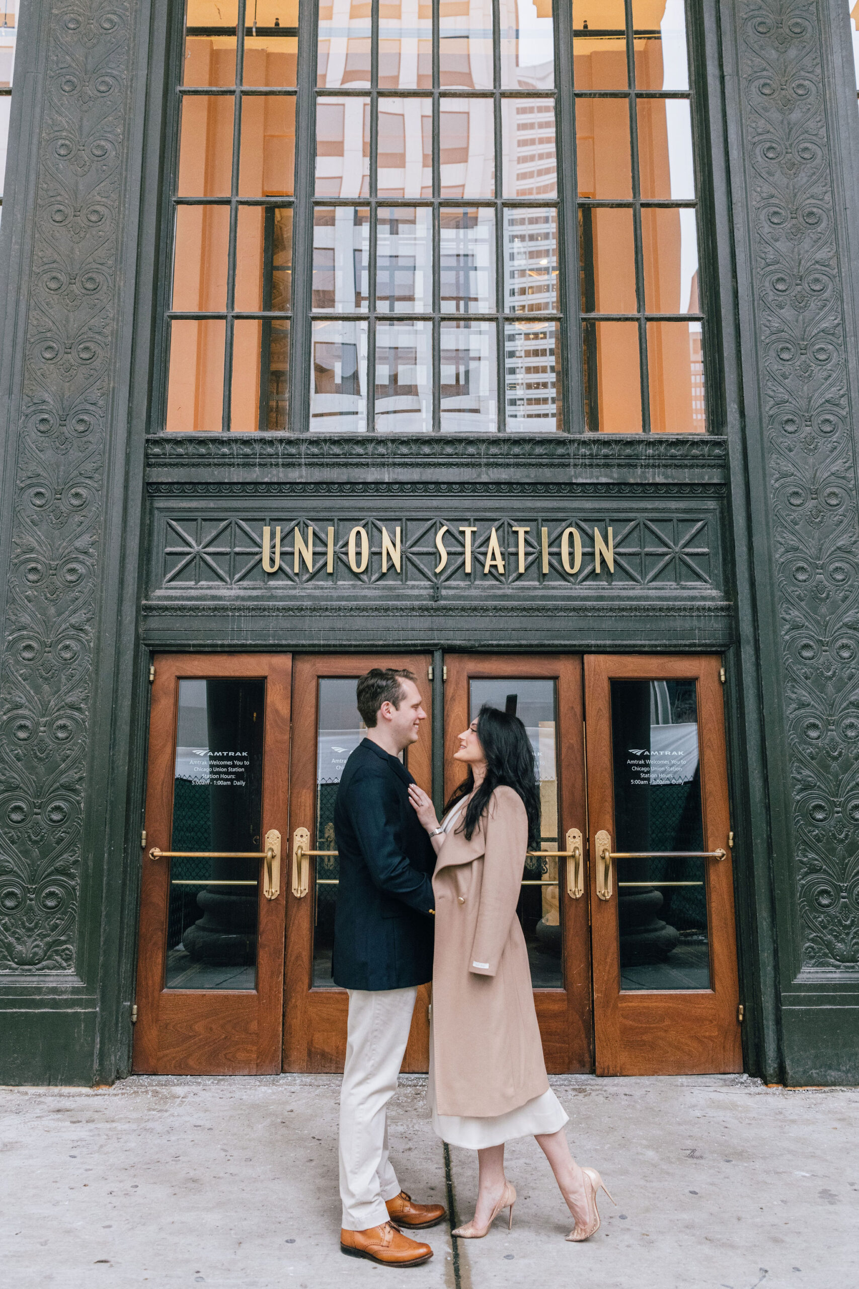 Chicago Union Station Engagement Photos