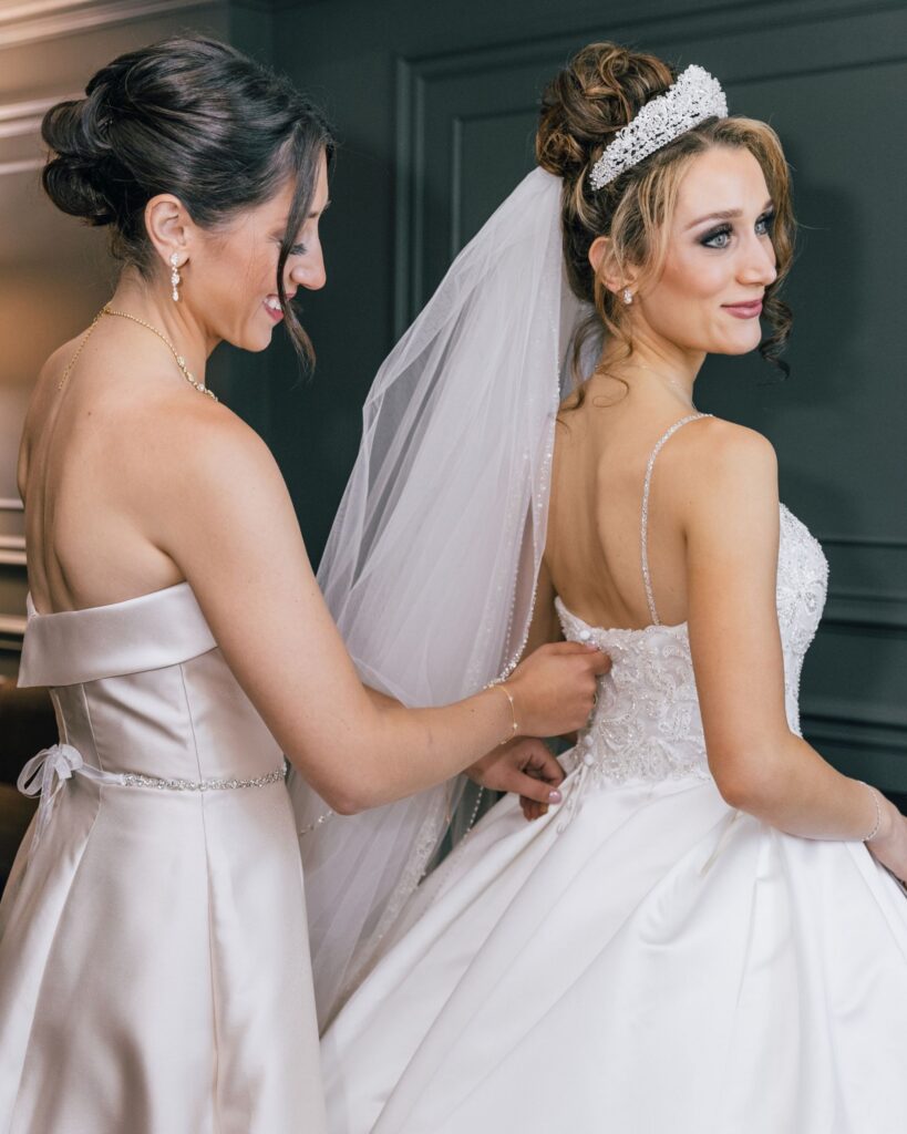 Greek Bride Getting Ready Photos